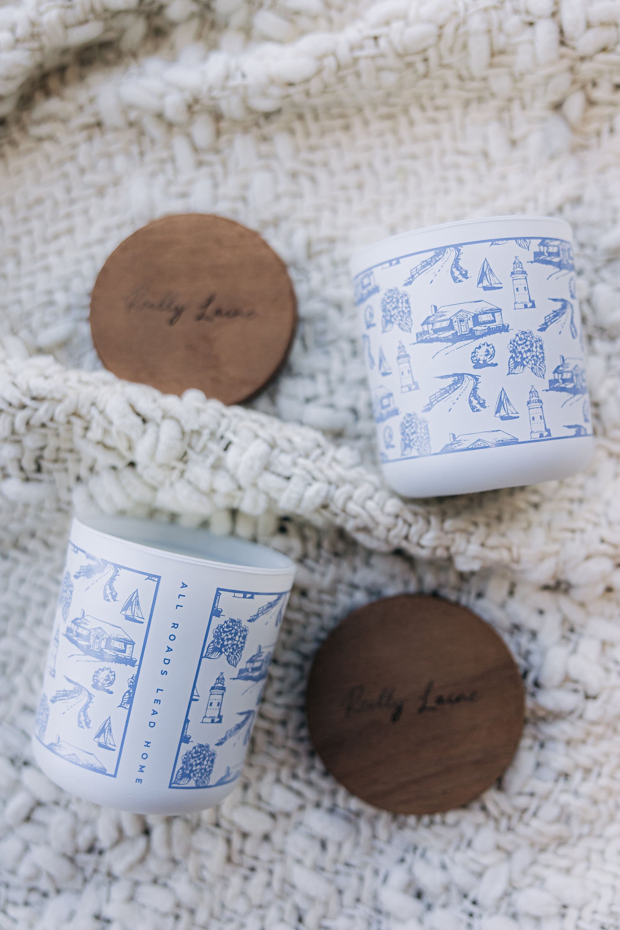 Signature Toile Print Candle